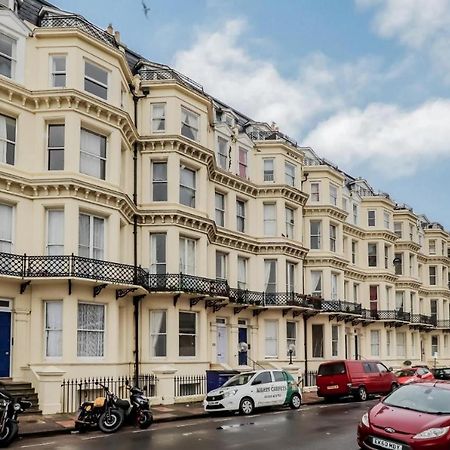 3 Queens Gardens Sea View Apartment 伊斯特布恩 外观 照片