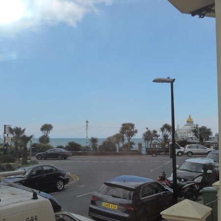 3 Queens Gardens Sea View Apartment 伊斯特布恩 外观 照片