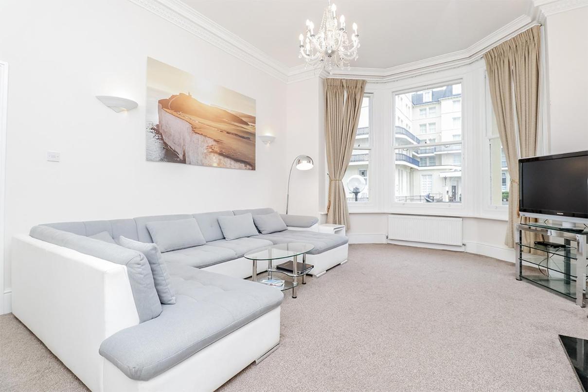 3 Queens Gardens Sea View Apartment 伊斯特布恩 外观 照片